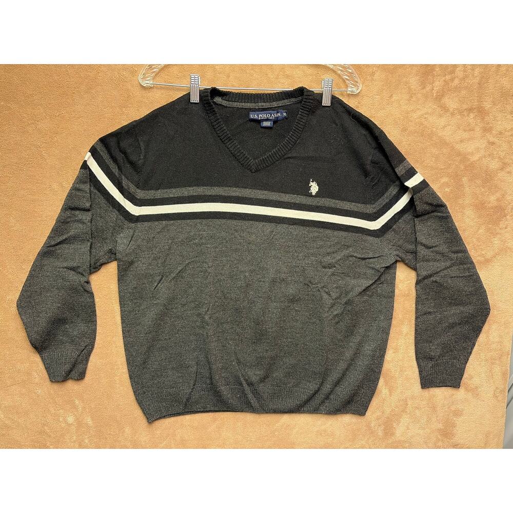 U.S. Polo Assn Men's XL V-Neck Striped Pullover Knit Sweater Gray Charcoal